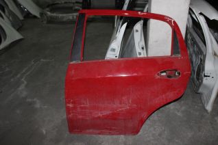 Fiat Punto Sol Arka Kapı Kırmızı Çıkma Orjinal